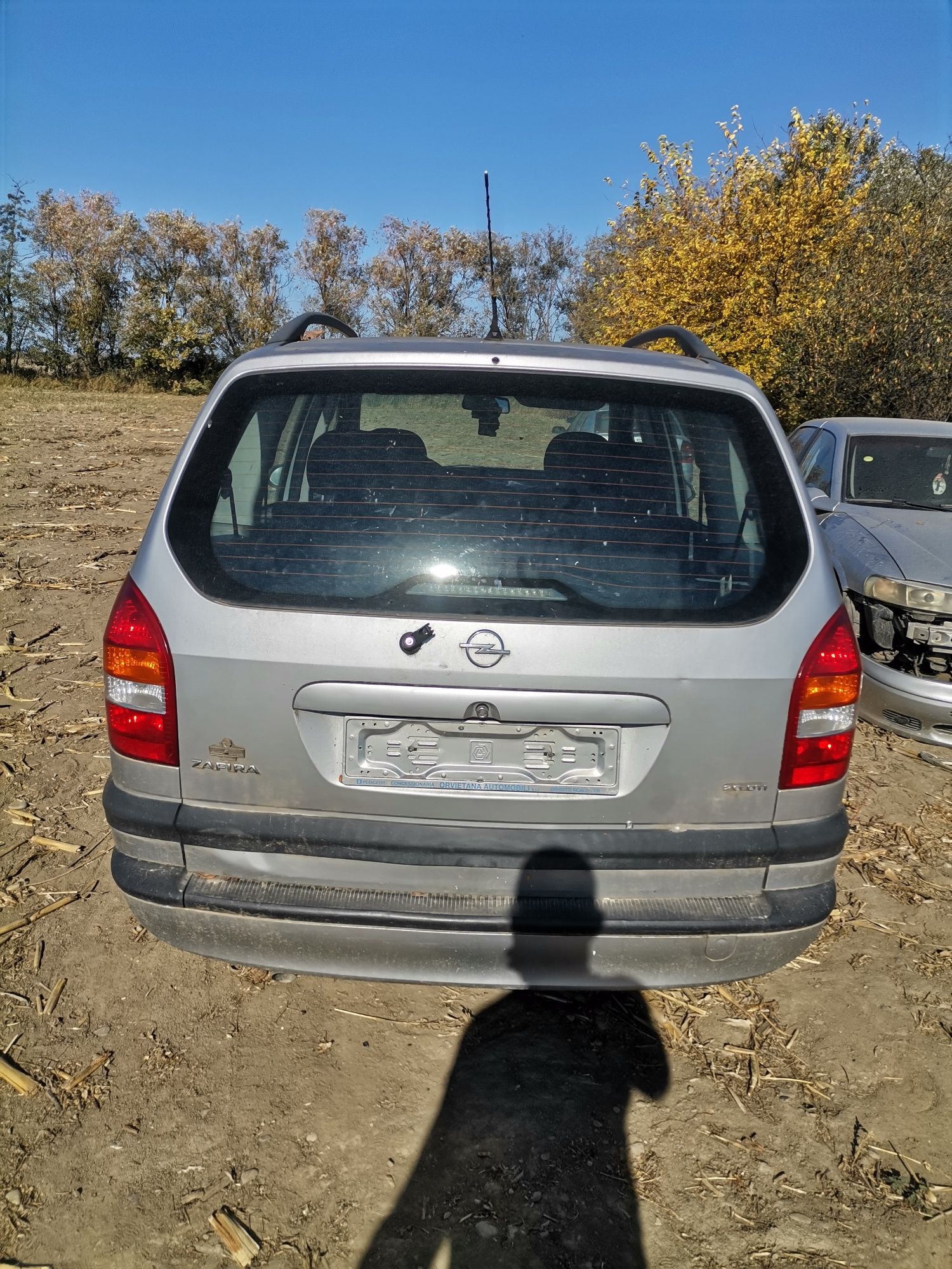 Capotă haion bară far Opel Zafira