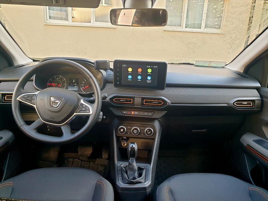 Inchiriez Dacia Sandero Stepway AUTOMATA GPL 2023 Bolt/Uber Sibiu