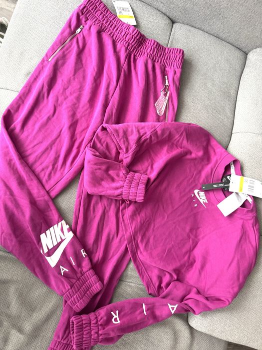 Nike нов екип от две части