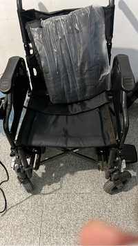 Scaun electric pentru persoane cu dizabilități