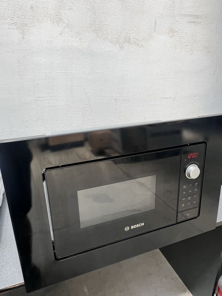 Микровълнова фурна за вграждане Bosch Series 2 20L (BEL623MB3) 800W