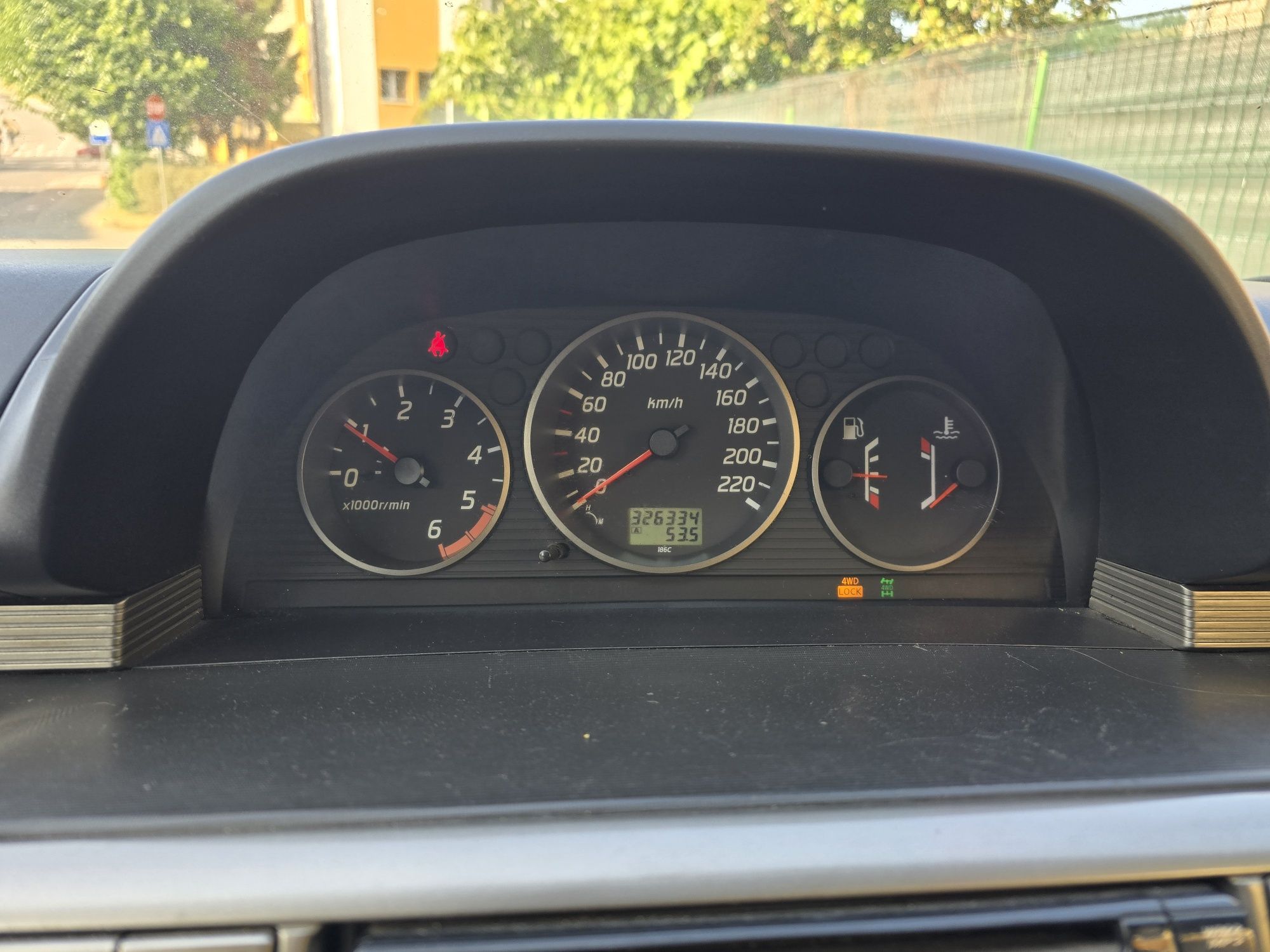 Vand Nissan X-trail 2004