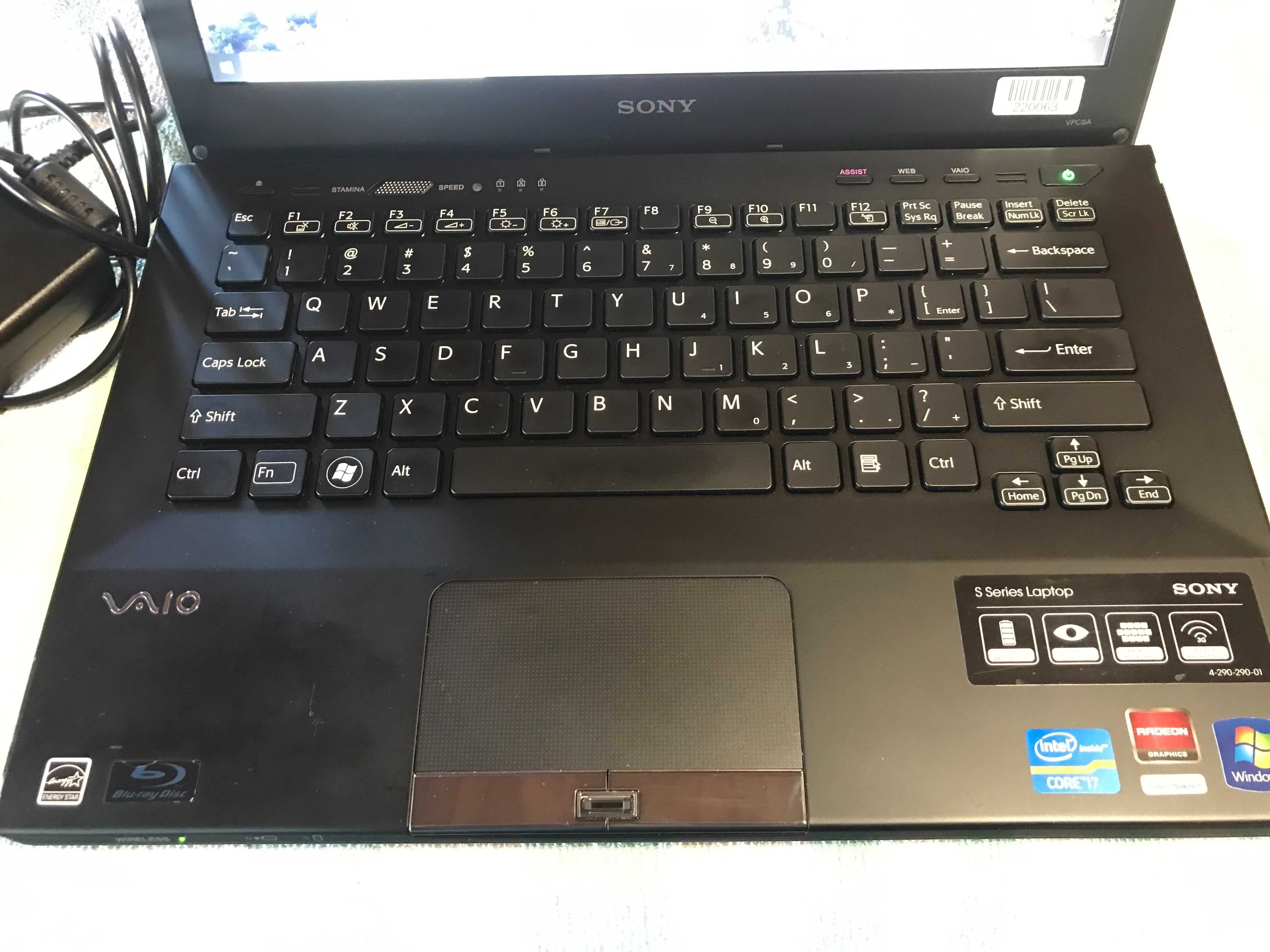 Sony Vaio PCG-41211L 13"Ultrabook, i7 2620M 2.70GHz,4GB Ram,SSD 512 GB