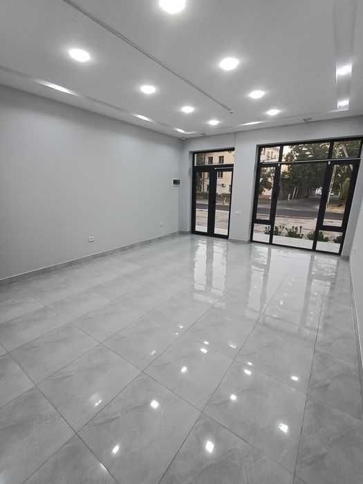 Сдаю коммерческое помещение 30 м² в Алмазаре, Жомий