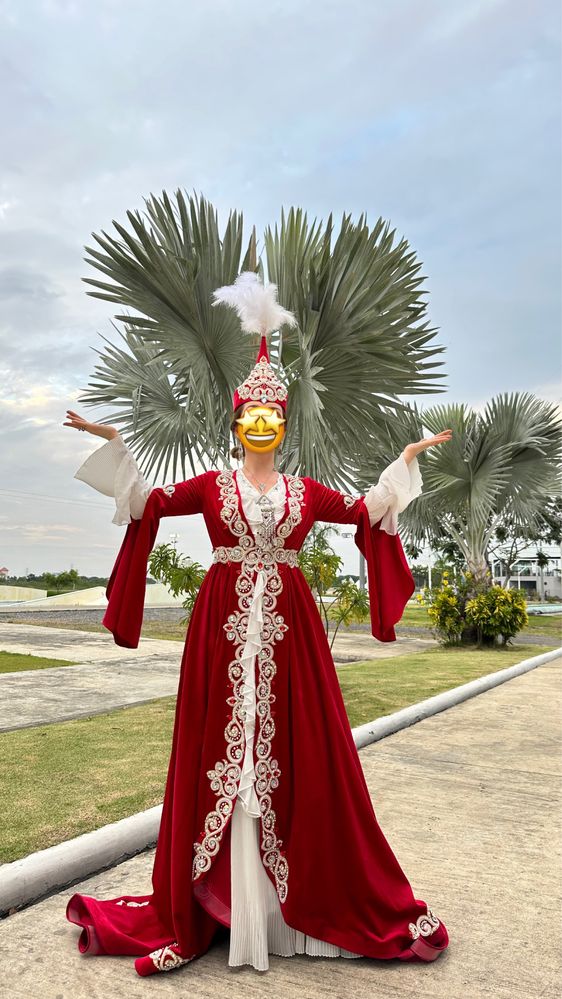 Казахское национальное платье рамер S-M