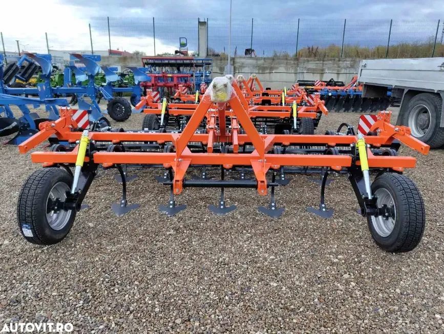 TerFed Cultivator VEPR 3,8 - 4,2m Companie / Produs Nou / Garantie