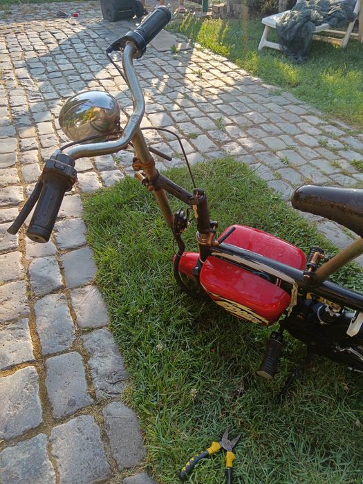 Scuter sportee electric