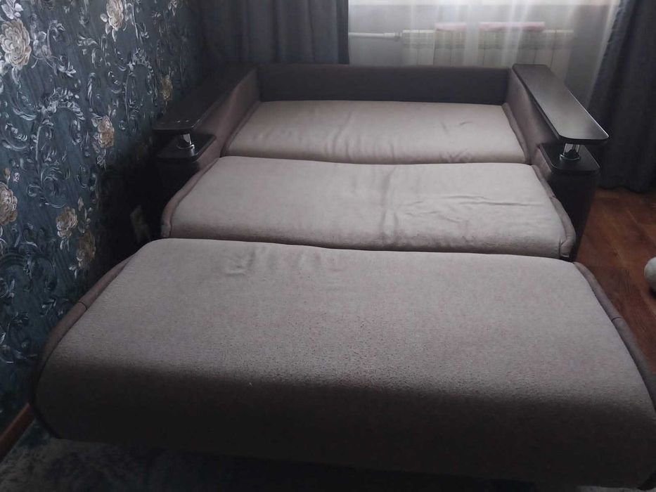 Продам два мини дивана