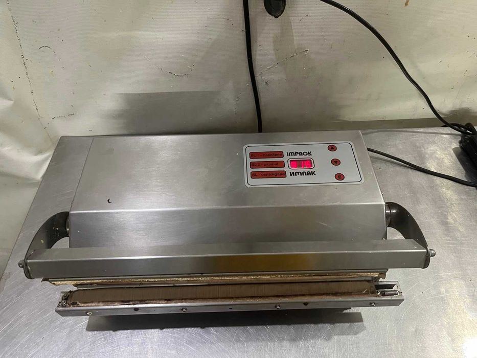 Пакетиращи машини, вакум пакетираща /  вертикална пакетираща / лепачка