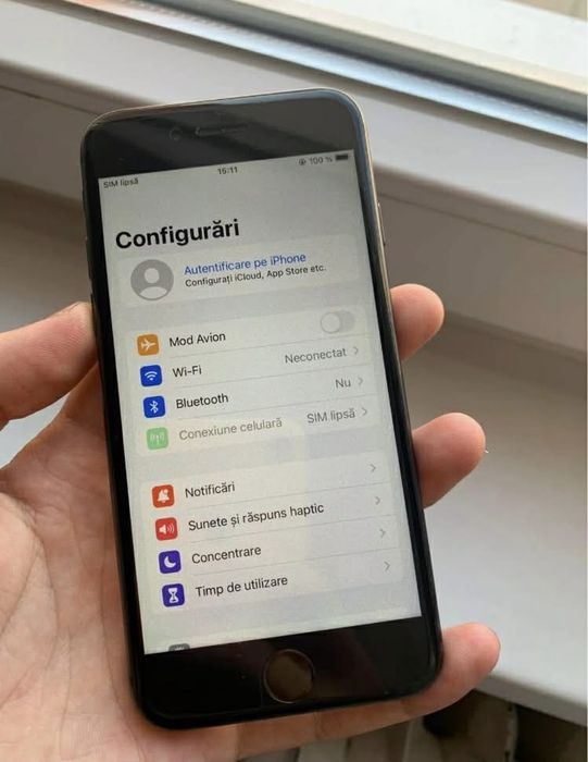Se vinde urgent iPhone 8 că nou nu răspund la mesaje doar la Nr de tel
