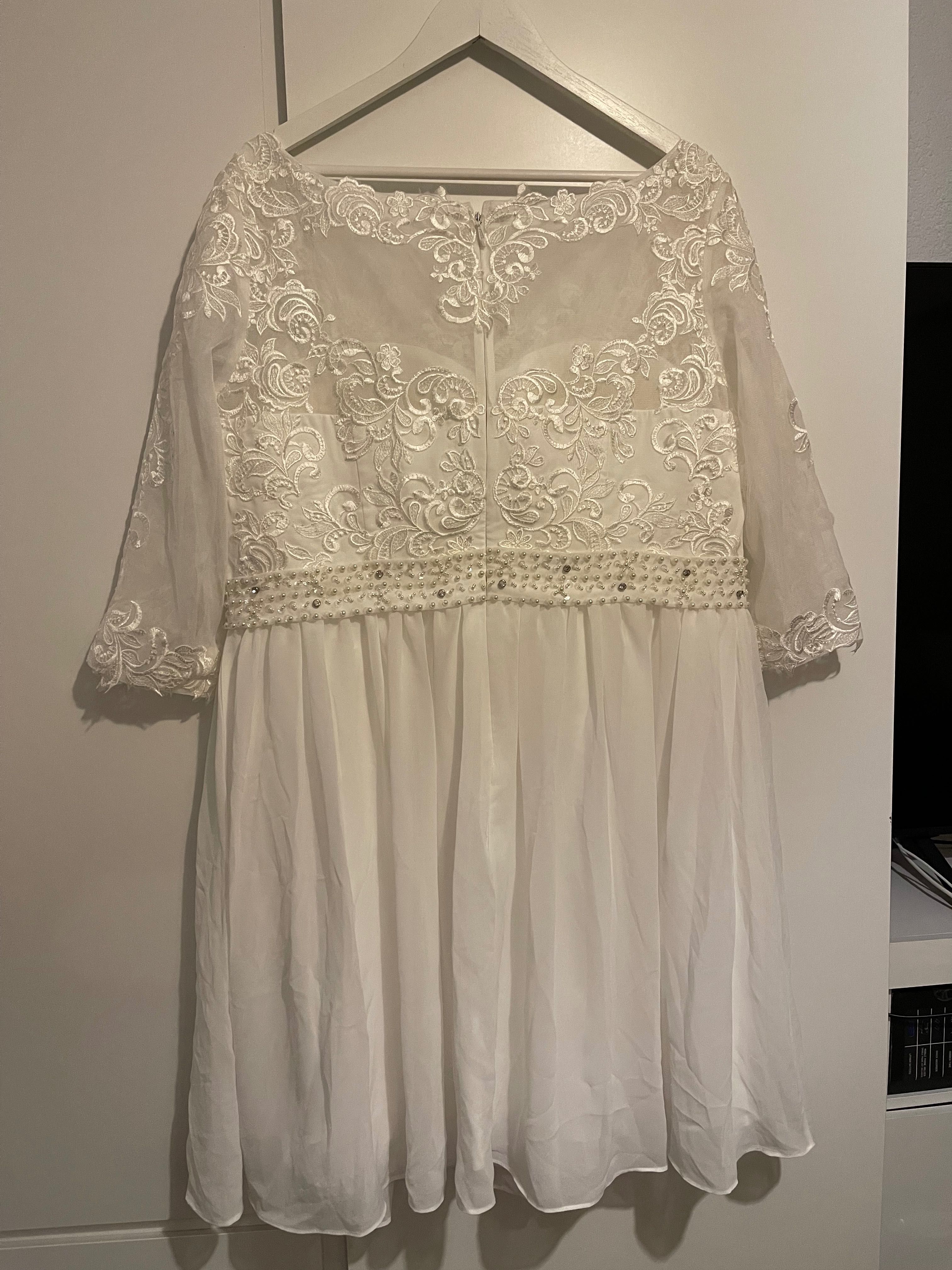 Rochie alba noua