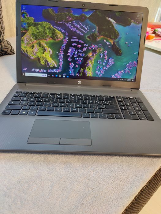 Laptop nou gaming Ryzen 5 Ram 16Gb video 4Gb ssd GTA FORTNITE CSGO FIF