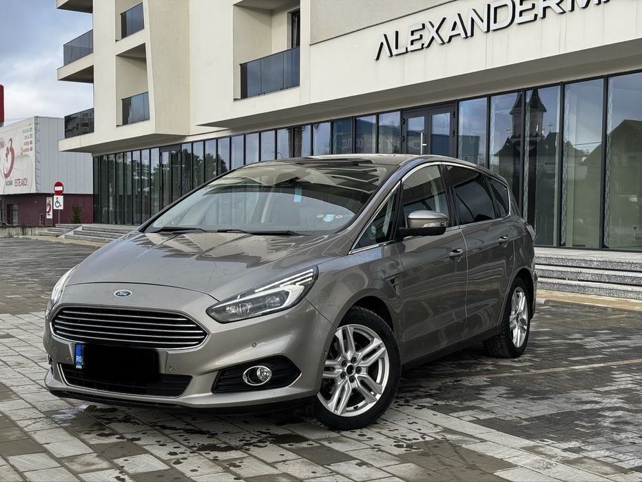 Ford S-Max 2016/2.0 180CP/4X4/Full LeD/Distronic/Panoramic