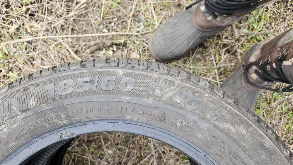 Гуми 185 60 15 семперит