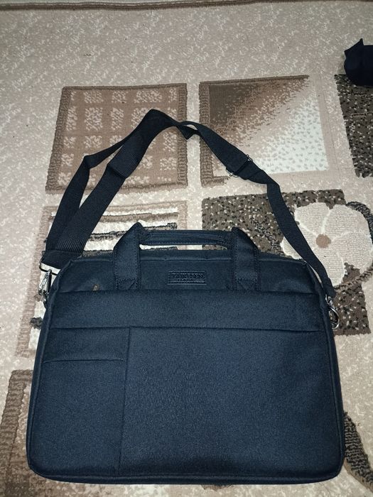 Портфель для маленького ноутбука