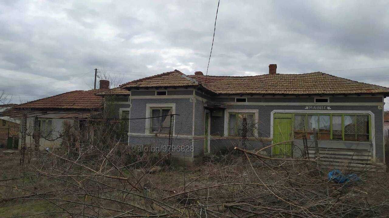 Продава се Къща в с. Божурово, Област Добрич - 120 кв.м за 77 €/кв.м - Снимка #2