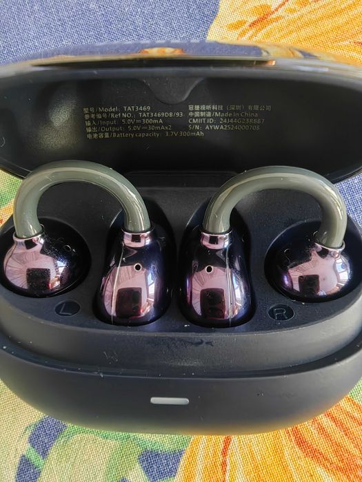 Слушалка за разговор и музика