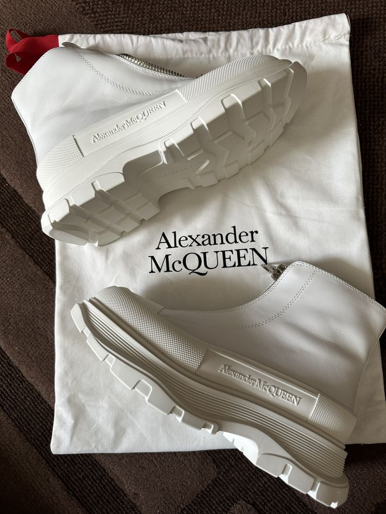 Боти Alexander McQueen