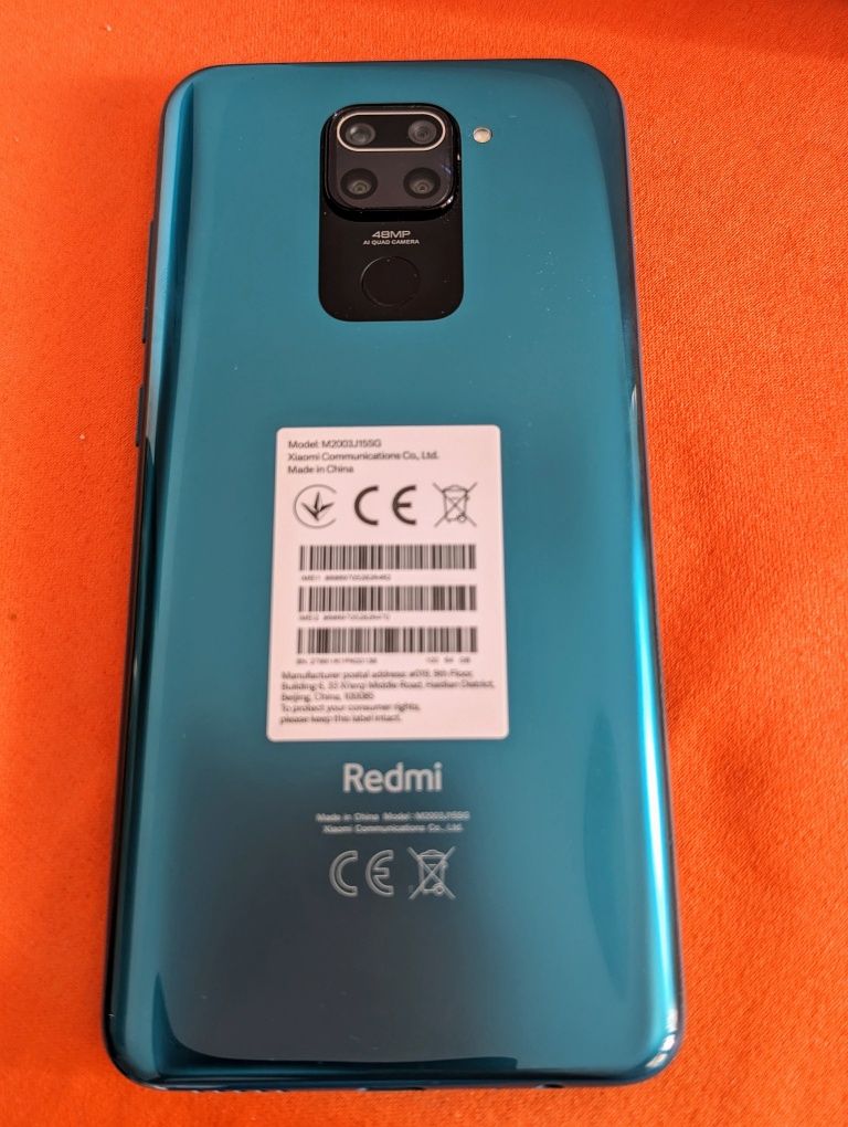 Телефон Xiaomi Redmi Note 9 (64/3 GB) - отличен