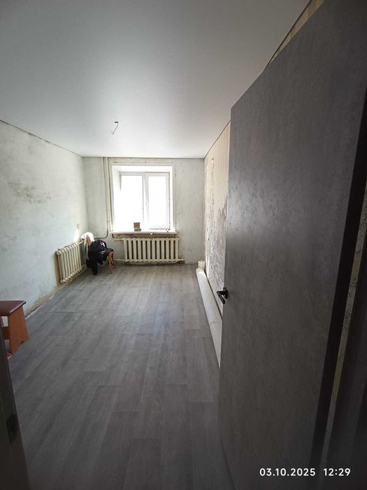 Трехкомнатная улучшенной в центре, 2 этаж