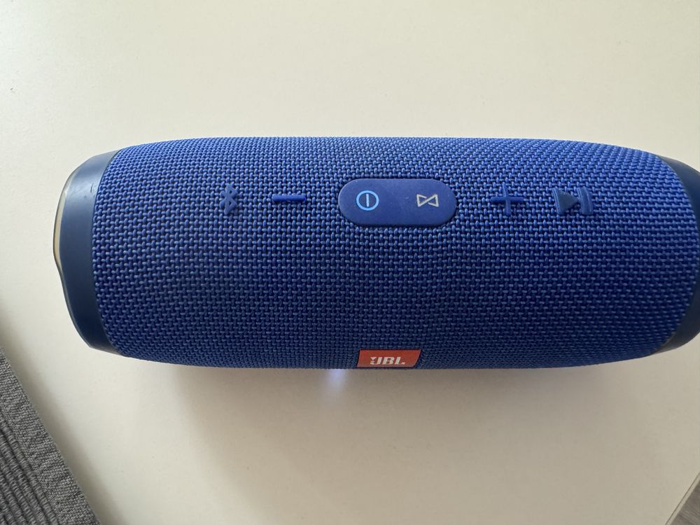 Bluetooth колонка JBL CHARGE 3