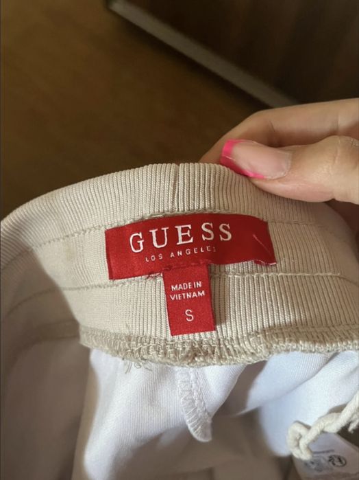 Compleu Guess