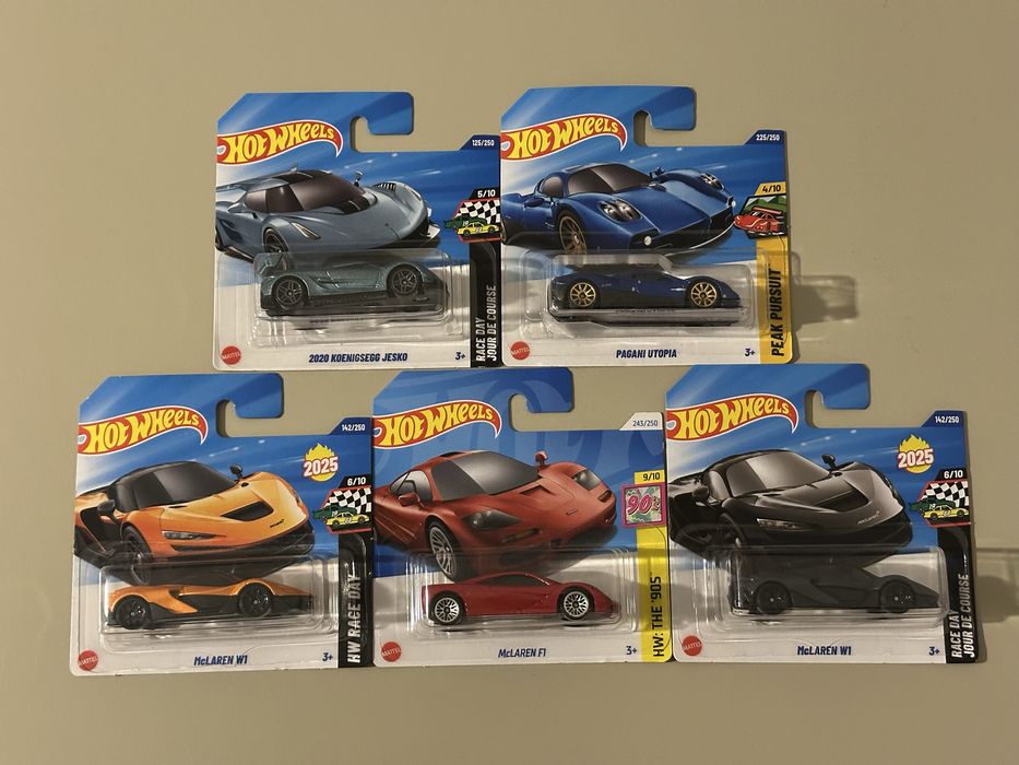 Machete/masinute Hot Wheels exotice, McLaren, Pagani, Koenigsegg