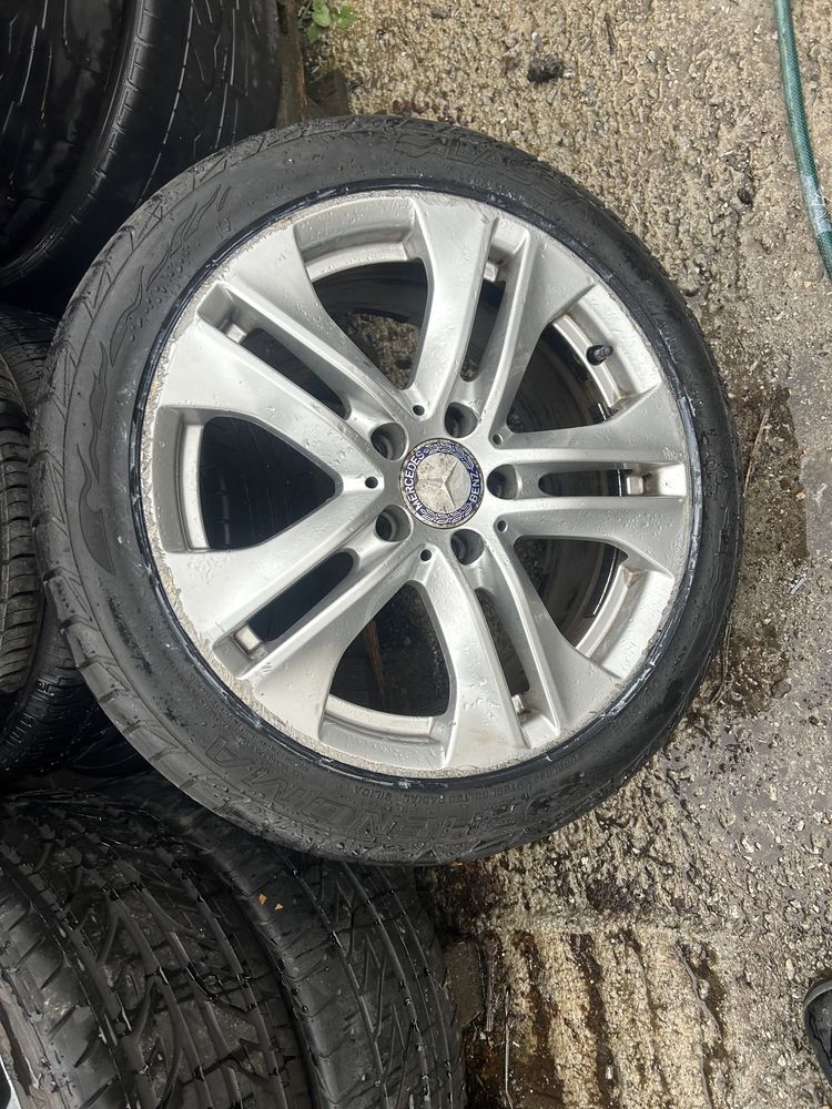 Mercedes лети джанти с гуми