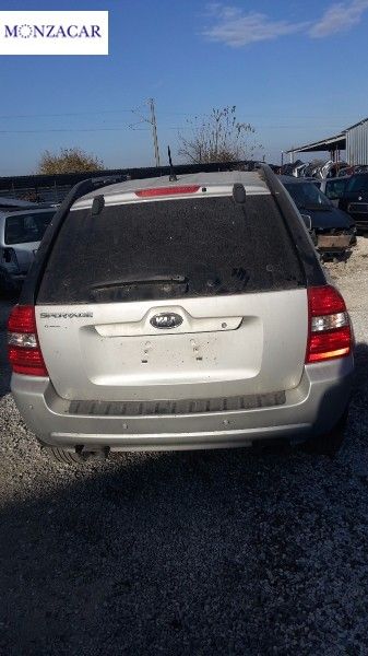 Kia Sportage на части