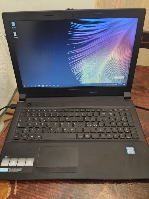 Laptop Lenovo B51