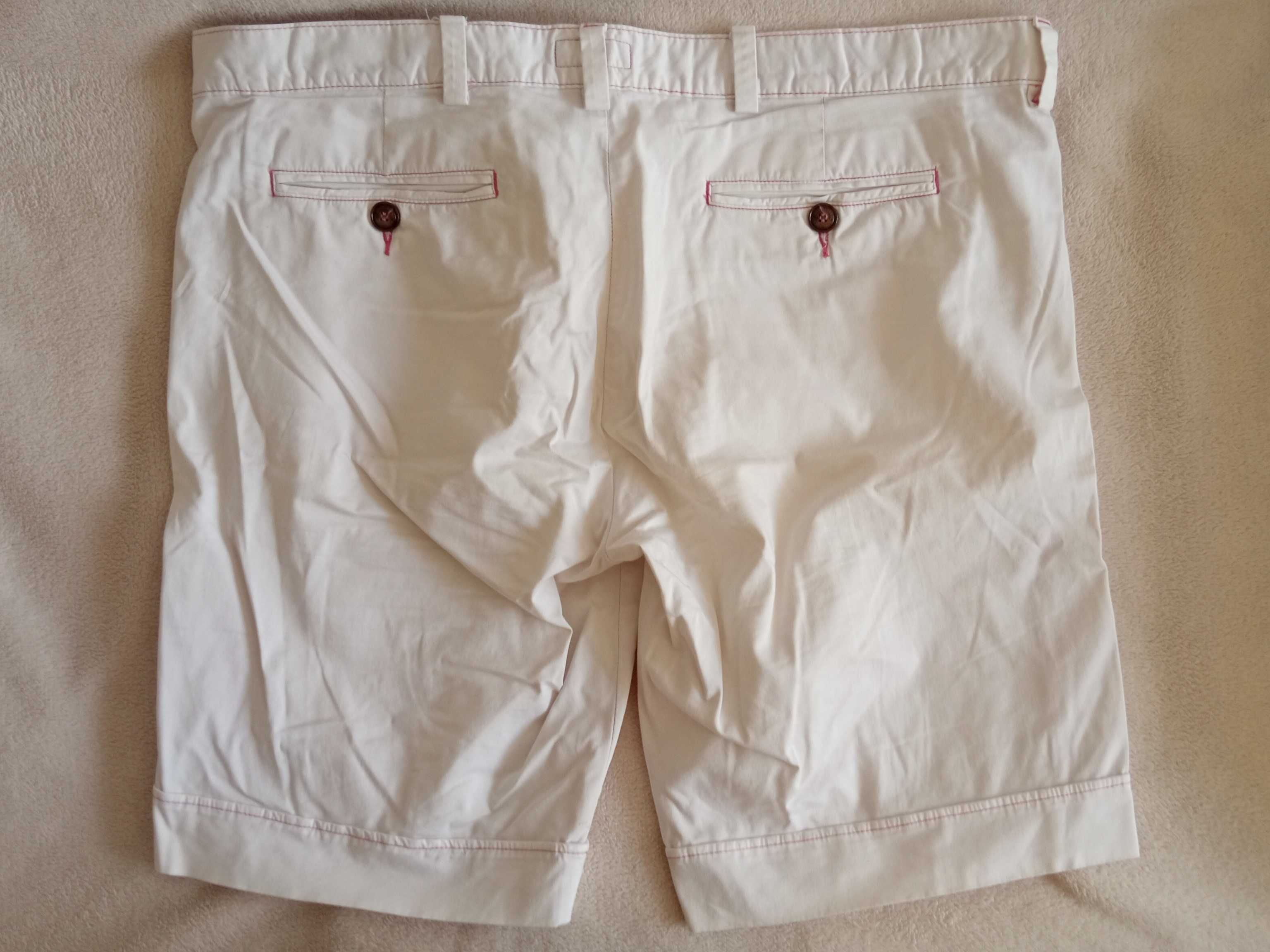 Къси панталони Armani Jeans