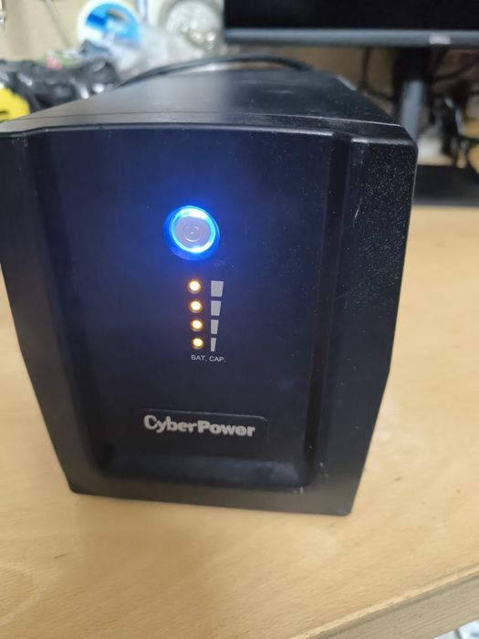 UPS CyberPower UT2200E 1320W Schuko