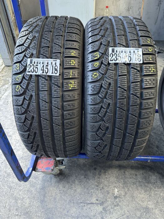 235/45/18 Pirelli M+S