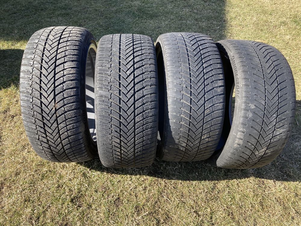 Гуми 265/40/21 Bridgestone