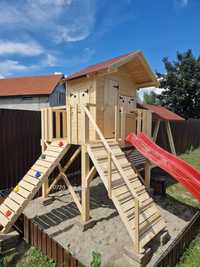 Căsuța  spațiu  loc de joaca pentru  copii  leagăn topogan lemn