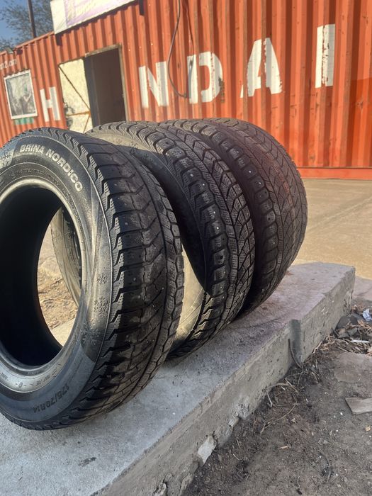 Продам зимние покрышки VIATTE 175/65/R14