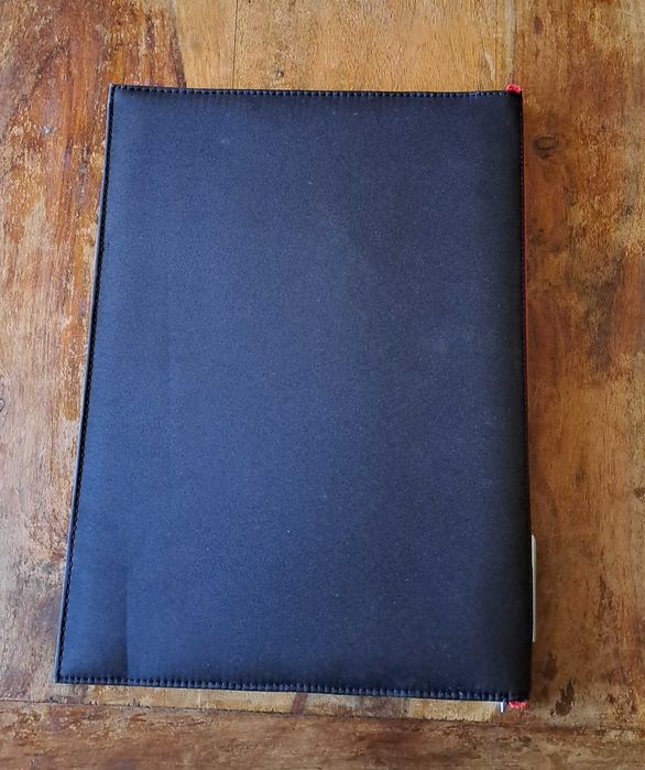 органайзер за документи черен с червено Марксман Marksman А4