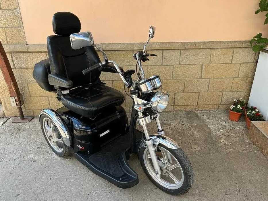 Scuter electric pentru persoane cu handicap dizabilitati batrani copii