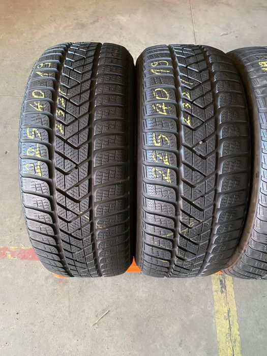 Anvelope iarna 225/40/19 Pirelli Sottozero 3 225 40 19 R19