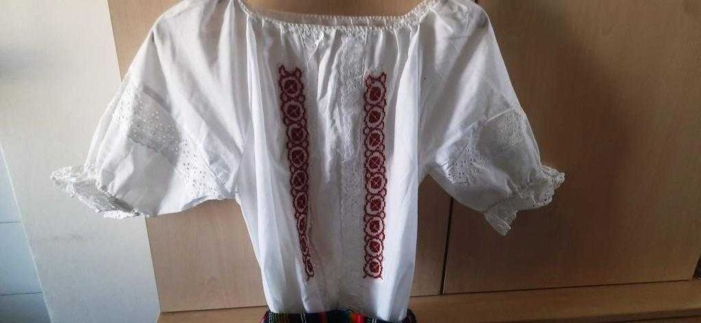 Ie cu Fusta si Fote pentru copila 10-12 ani