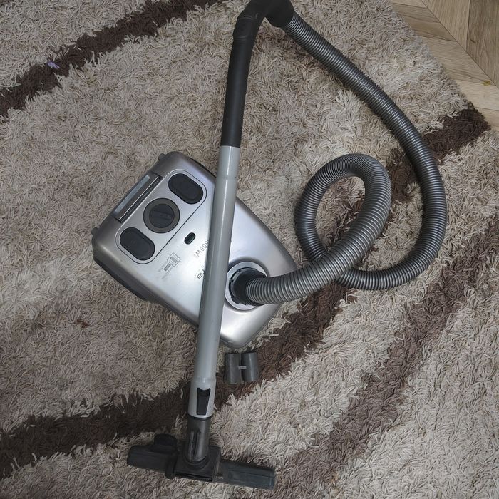 Продам пылесос рабочий