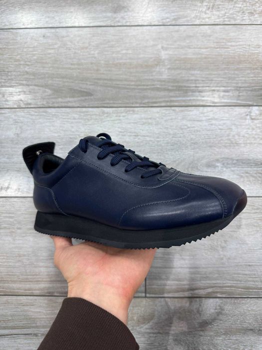 Кроссовки Geweiluo.