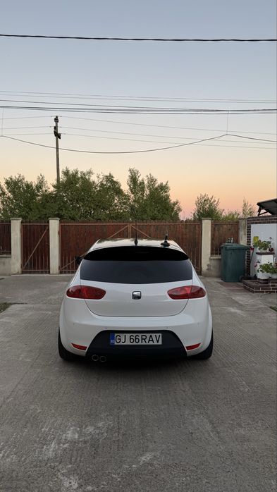 Vând Seat Leon FR
