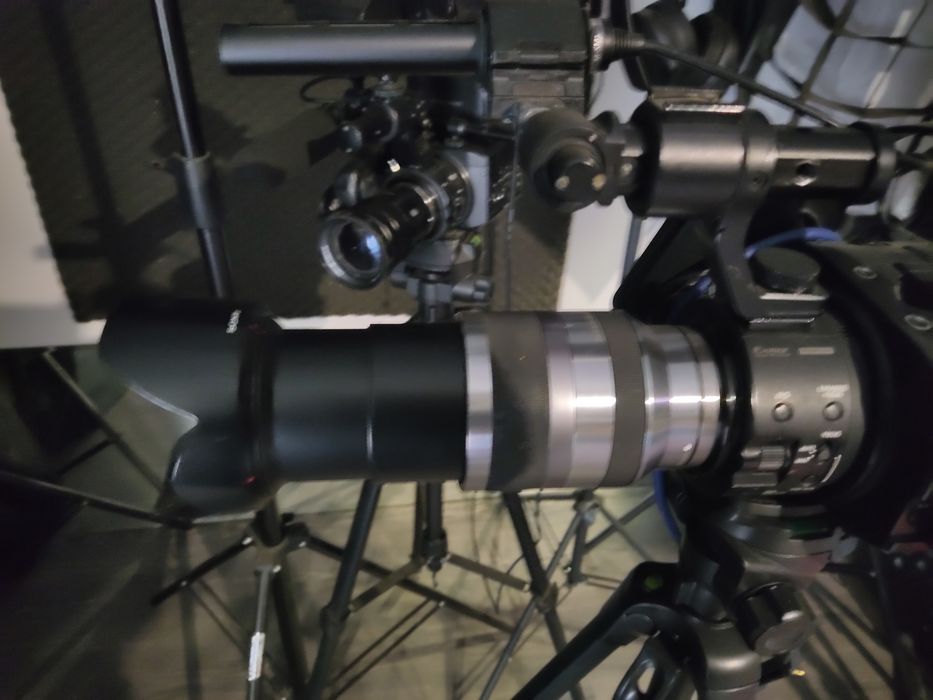 obiectiv 18-200 sony