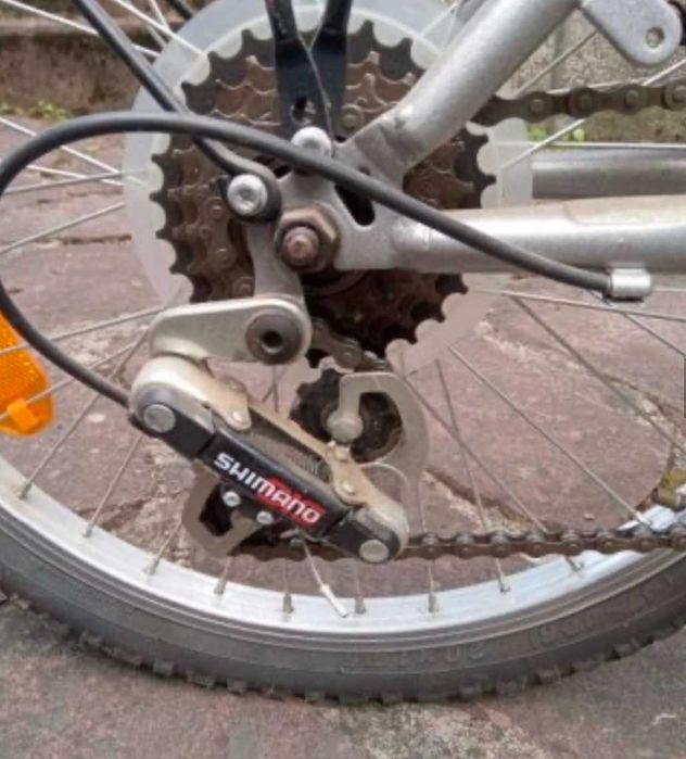 Продавам детско колело много запазено.Почти ново.