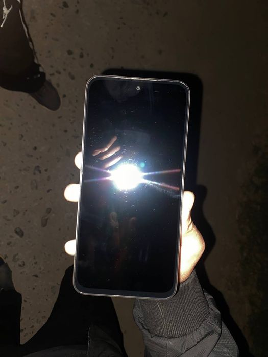 Redmi 15 kar dak bor yangi tel hech qayeri sinmagan 6/128