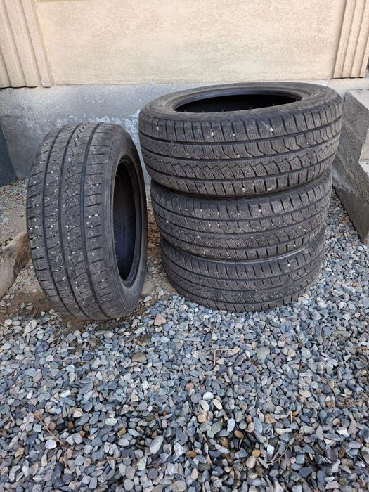 Продам б/у зимние шины Farroad 15 195/60 в хорошем качестве