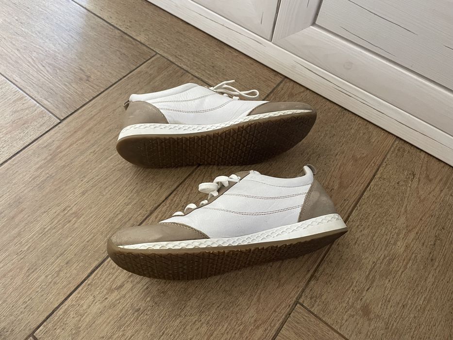 Прекрасни изцяло естествена кожа  БГ обувки с ПОДАРЪК по избор