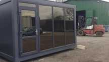 Container containere