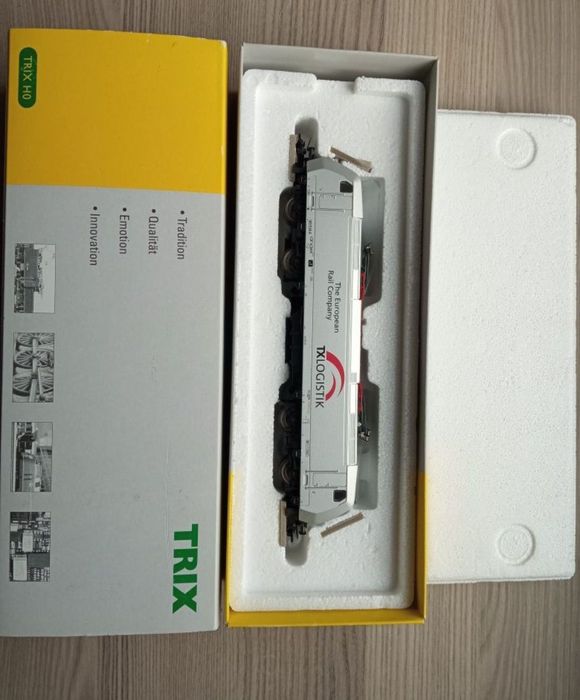 Locomotiva digitala trix 22091 , digitala scara HO 

Tracțiune integra